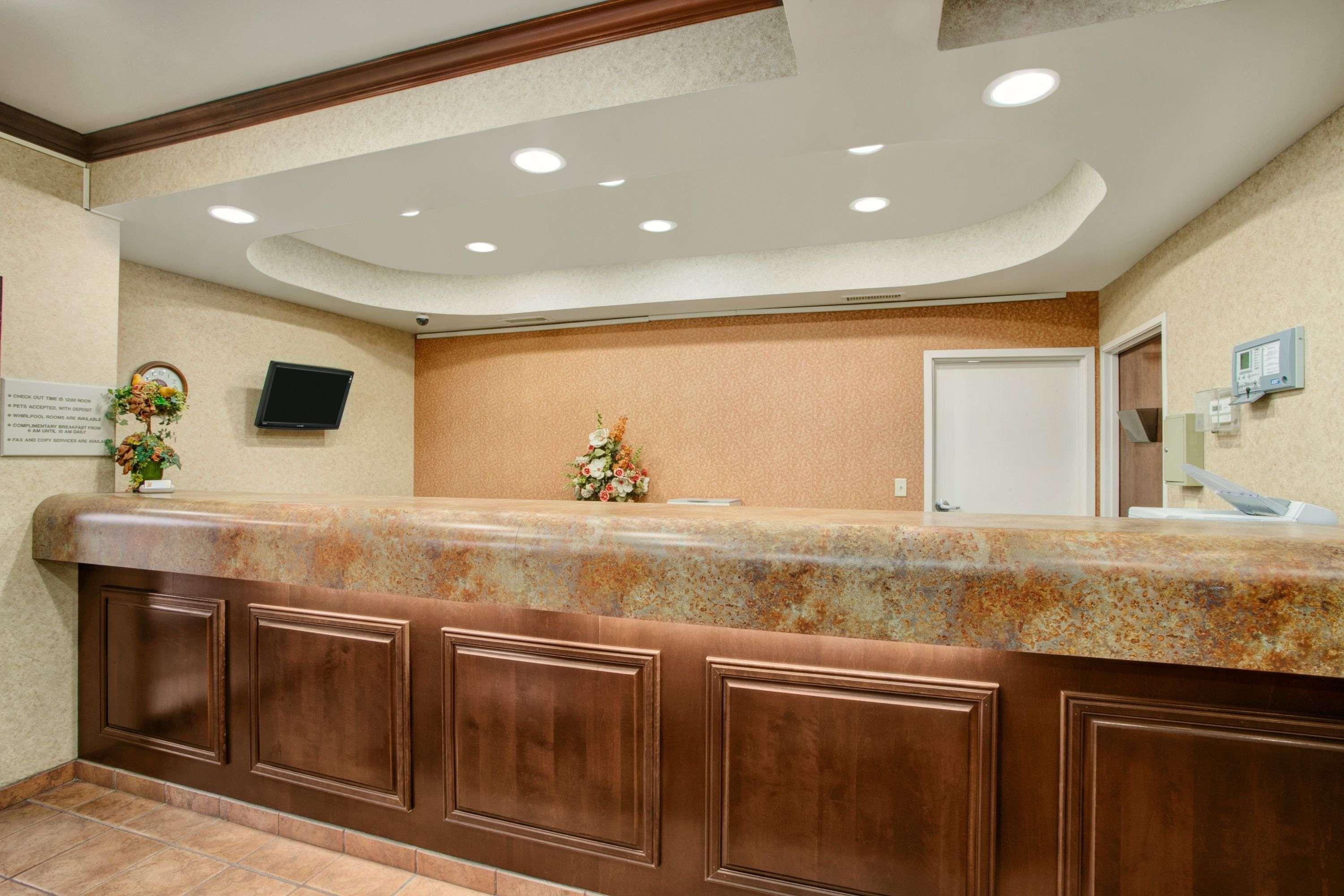 Super 8 By Wyndham Grayville מראה חיצוני תמונה