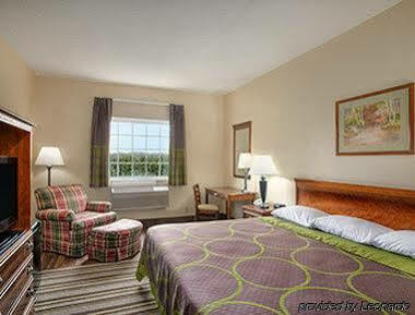 Super 8 By Wyndham Grayville מראה חיצוני תמונה
